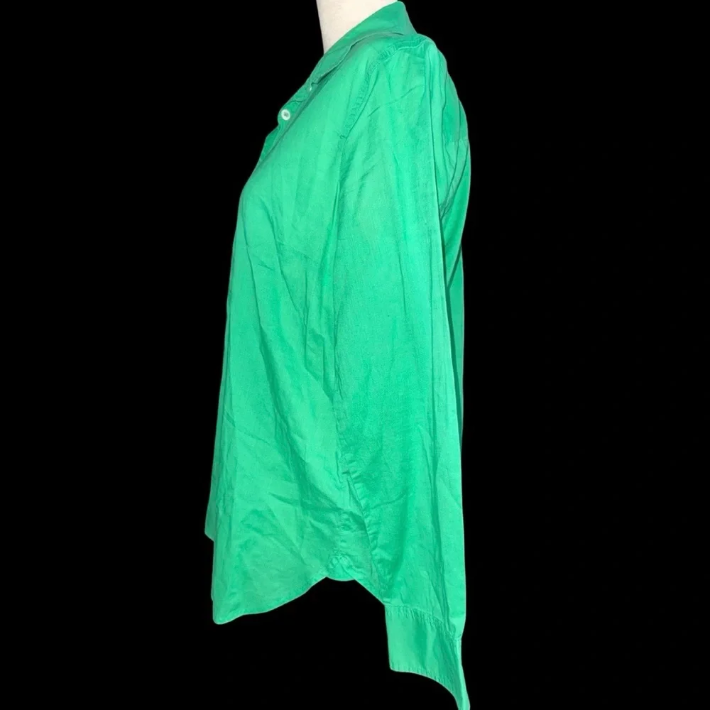 J. Crew Kelly Green Old Money Button Up Shirt Long Sleeve Collared Preppy Blouse